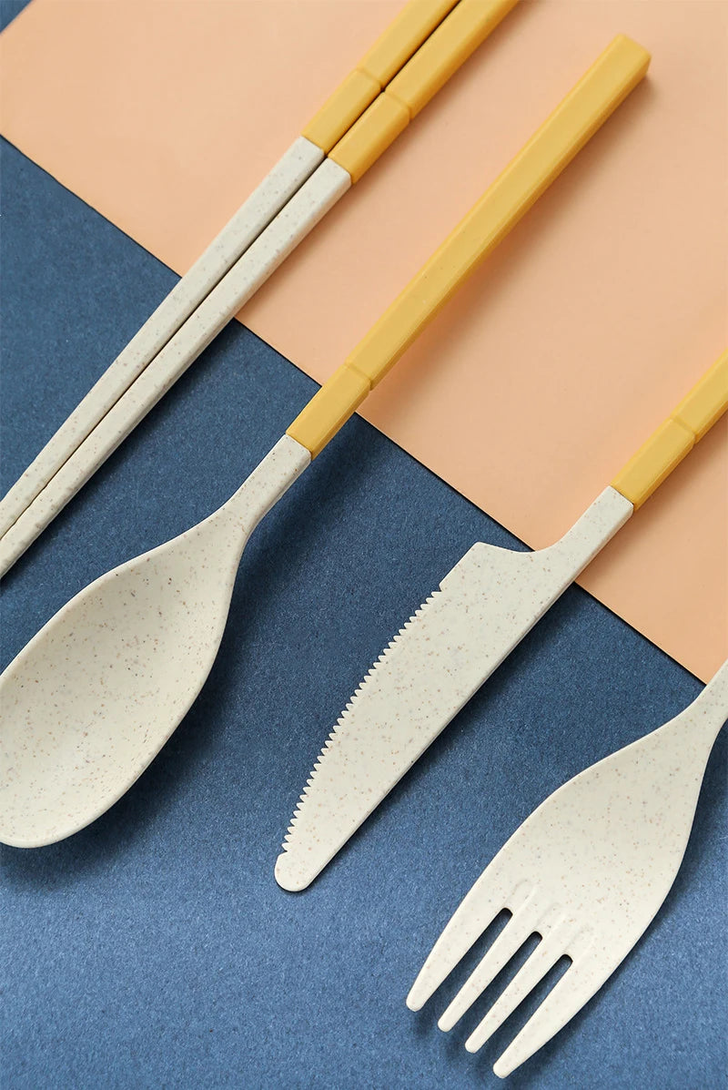 4-Piece Portable Wheat Straw Tableware Set – Travel & Camping