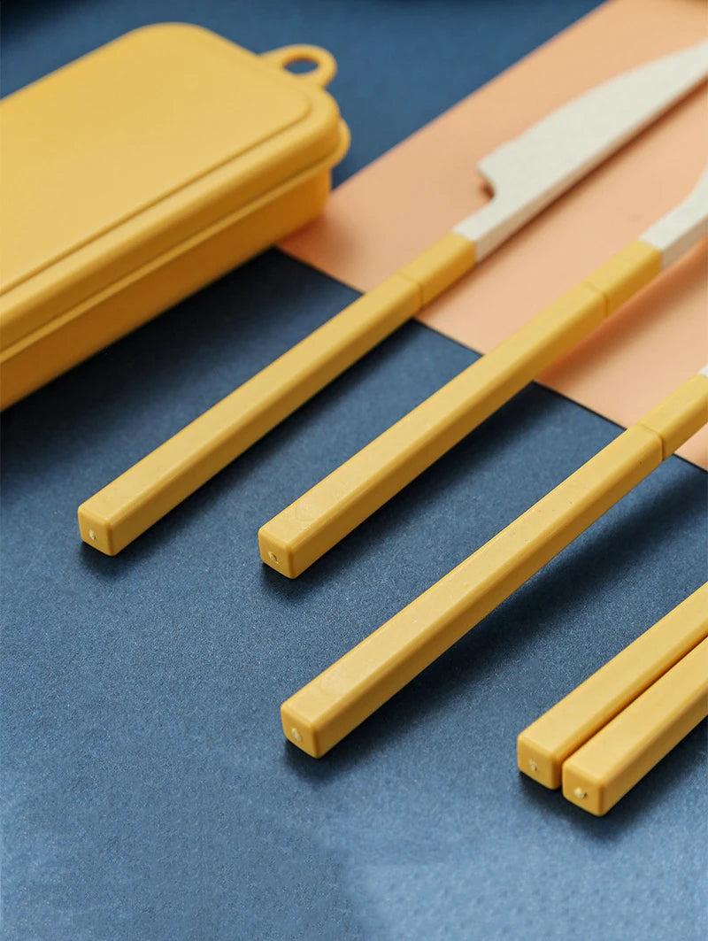 4-Piece Portable Wheat Straw Tableware Set – Travel & Camping