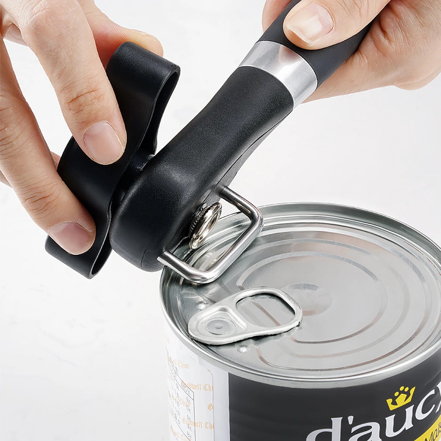 Plastic Hand-Operated Can Opener – Easy Grip Manual Kitchen Tool