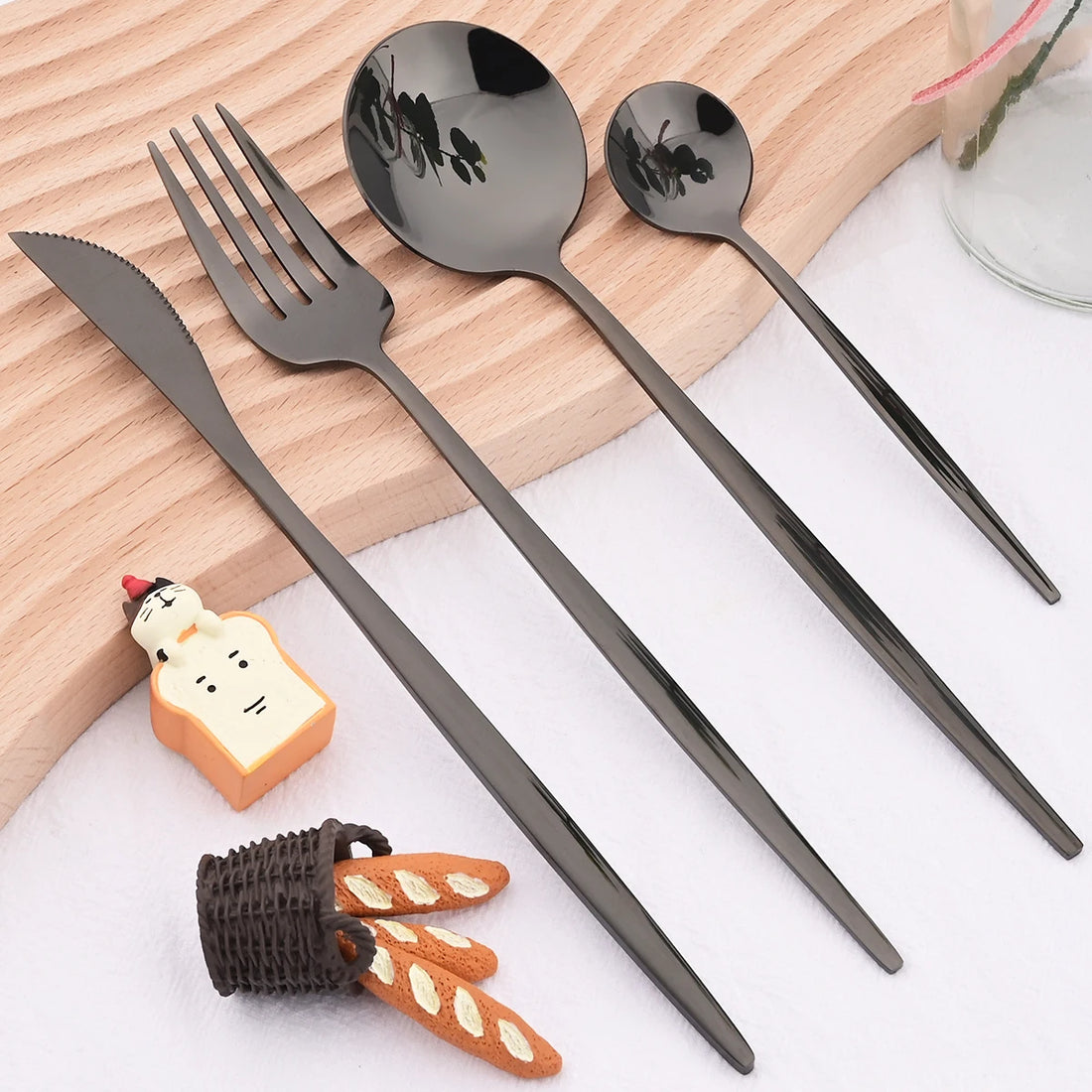 40-Piece Black & Gold Stainless Steel Dinnerware Set – Fork, Knife, Spoon & Chopsticks
