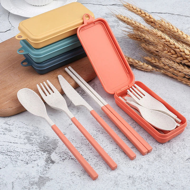 4-Piece Portable Wheat Straw Tableware Set – Travel & Camping